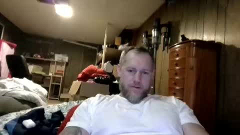 Bradsobad88 online show from June 5, 2026, 6:52 am