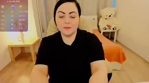 Snapshot of lonifire_7 chatting on January 13, 2026, 12:43 pm Nina online show from January 13, 2026, 12:43 pm