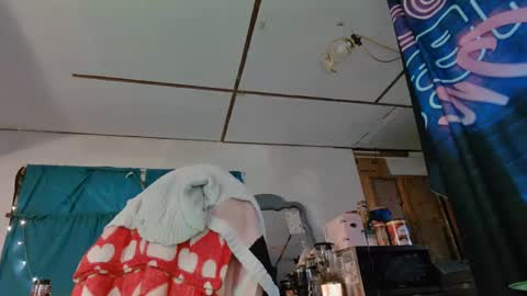 Londoncashmere69  online show from February 23, 2025, 10:20 pm