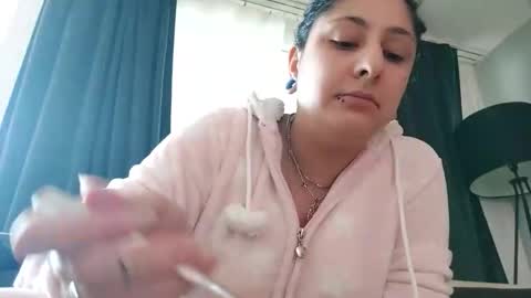 loolaunshaved online show from October 16, 2025, 11:00 am