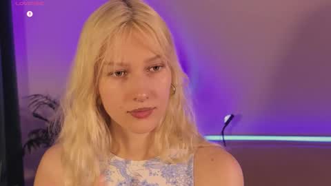 Snapshot of lora_hellyeah chatting on September 10, 2025, 4:07 pm Lora heil online show from September 10, 2025, 4:07 pm