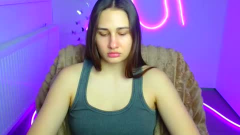 Lora online show from March 6, 2026, 6:43 am