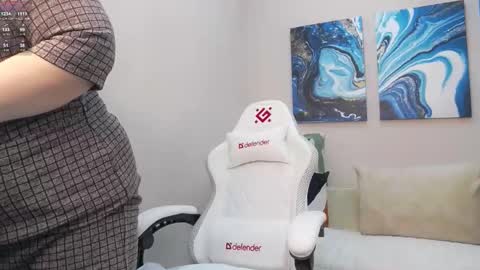 Lora online show from December 16, 2025, 8:30 am