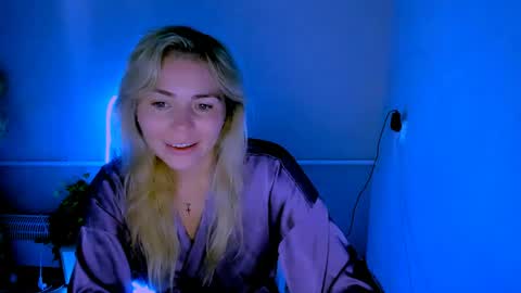 Lora online show from June 10, 2026, 2:34 am