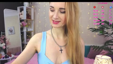 LoraColins online show from January 12, 2025, 7:21 pm