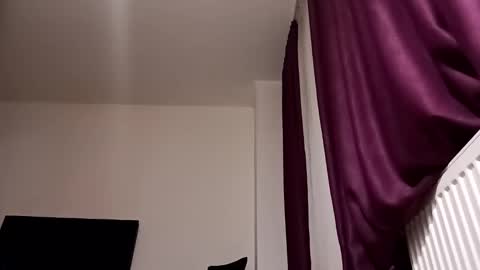 Lora online show from December 6, 2024, 3:00 pm