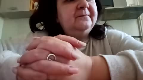 Lora online show from January 8, 2025, 10:37 am