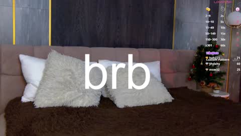 Snapshot of loraineluff chatting on December 30, 2024, 6:05 pm Loraine online show from December 30, 2024, 6:05 pm