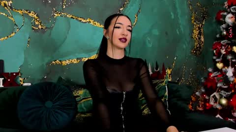 Snapshot of lorawarnner chatting on December 15, 2024, 4:48 pm Miss online show from December 15, 2024, 4:48 pm