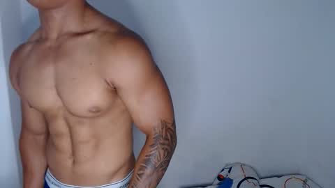 Dominic online show from November 25, 2025, 4:18 pm