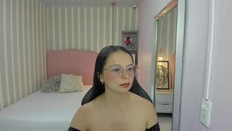 Snapshot of lorelaigiven chatting on November 12, 2025, 12:27 pm lorelaigiven online show from November 12, 2025, 12:27 pm