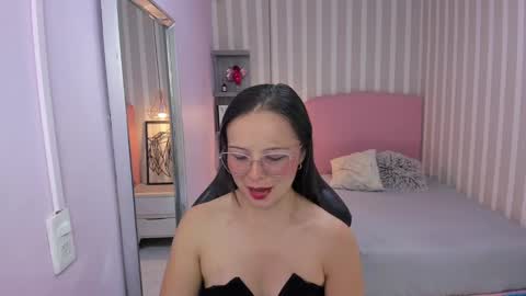 Snapshot of lorelaigiven chatting on November 20, 2025, 12:38 pm lorelaigiven online show from November 20, 2025, 12:38 pm