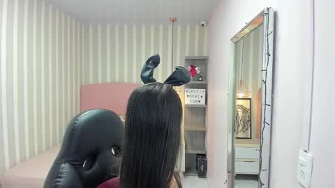 Snapshot of lorelaigiven chatting on December 2, 2025, 12:32 pm lorelaigiven online show from December 2, 2025, 12:32 pm