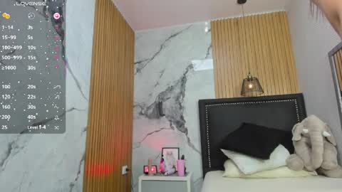 lorenadavies online show from April 1, 2026, 1:41 pm