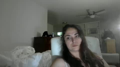 lorenlovely online show from September 30, 2025, 2:49 am