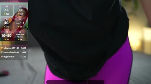 LoretteLorena online show from February 20, 2025, 8:25 pm