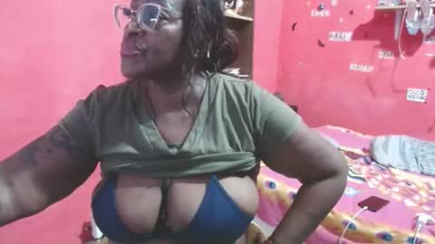 loretybighot online show from November 17, 2025, 12:33 pm