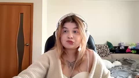 Stasha online show from June 10, 2026, 6:34 am