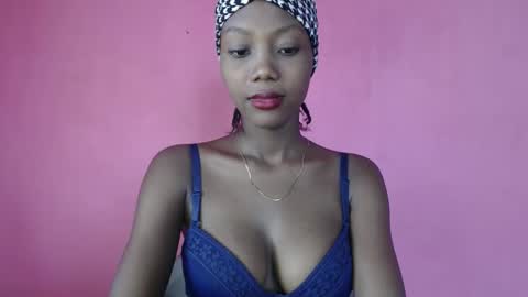 lorrycutie16 online show from May 10, 2026, 12:21 pm