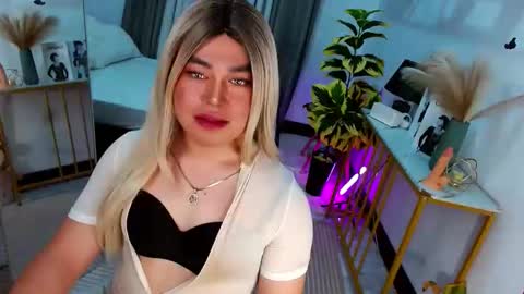 Snapshot of los_bondad chatting on May 2, 2026, 5:01 am Los online show from May 2, 2026, 5:01 am