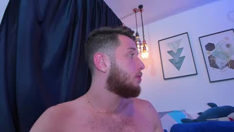 Snapshot of los_juanes chatting on December 11, 2024, 11:00 pm JUAN  JUAN online show from December 11, 2024, 11:00 pm