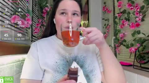 Alisa   My darlings online show from May 12, 2026, 9:01 pm
