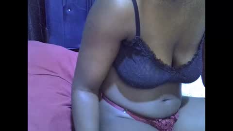 lotty_lavilla online show from January 10, 2026, 6:20 pm