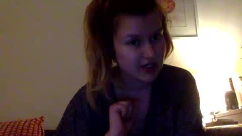 lou880432 online show from March 6, 2025, 8:37 pm