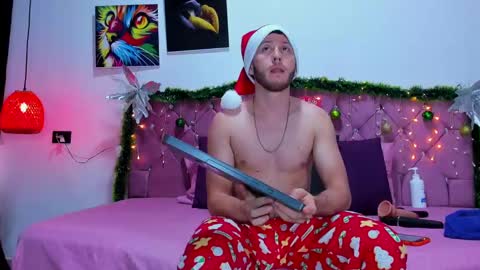 Snapshot of louis_bcasta1 chatting on December 20, 2024, 11:00 am OF louis bcasta1 online show from December 20, 2024, 11:00 am