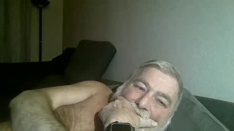 louis_chokdee online show from December 27, 2024, 8:28 pm