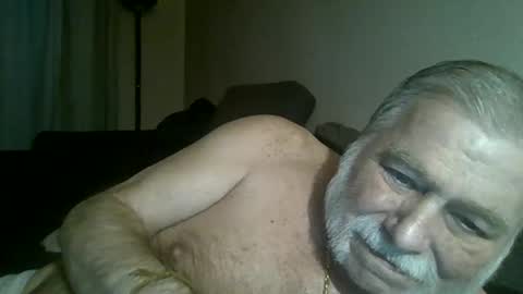 louis_chokdee online show from January 18, 2025, 4:21 pm