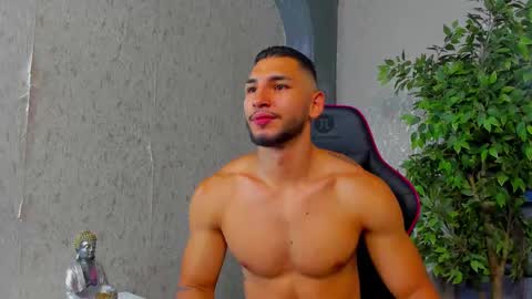 Louis online show from September 28, 2025, 3:28 pm