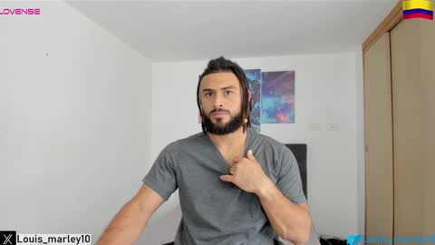 louis_marley_ online show from January 12, 2025, 7:31 pm