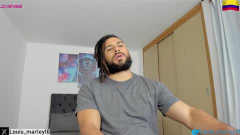 louis_marley_ online show from January 31, 2025, 11:13 pm