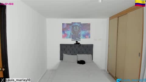 louis_marley_ online show from February 17, 2025, 12:43 am