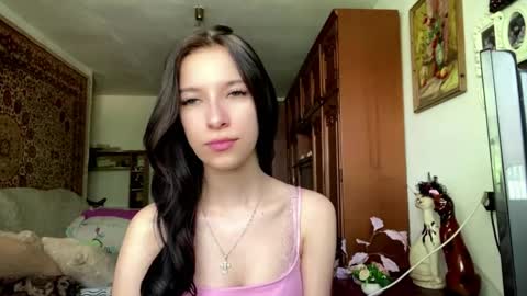 Snapshot of lourabesner chatting on May 27, 2026, 8:22 am Lora online show from May 27, 2026, 8:22 am