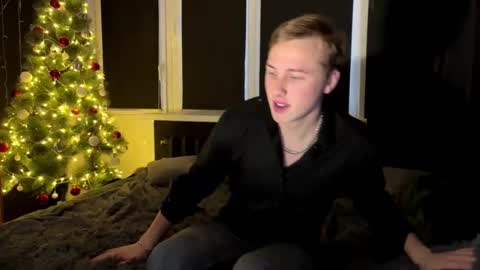 Mary and Tom online show from January 12, 2026, 12:21 pm