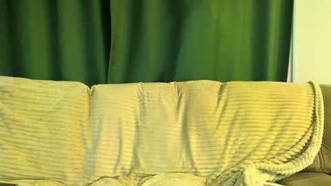 Cute face online show from November 12, 2025, 3:29 am