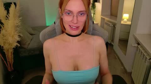 love_call online show from October 10, 2025, 5:39 am