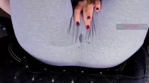 Kira online show from September 9, 2025, 3:44 pm