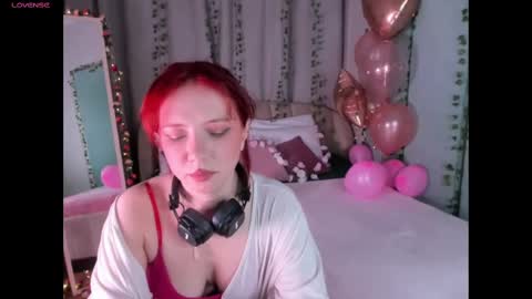 Lola online show from February 17, 2025, 1:04 am