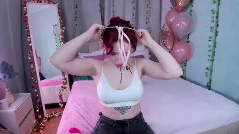 Lola online show from February 25, 2025, 1:30 am