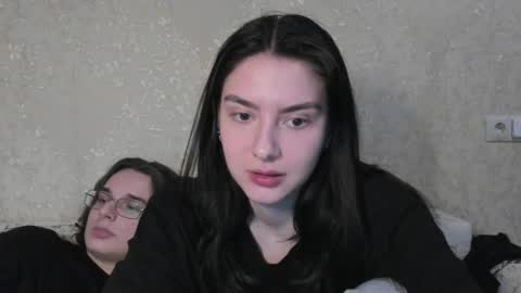 LINA online show from April 16, 2026, 9:39 pm