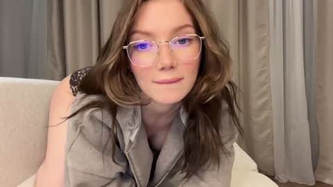 Sofi   online show from January 13, 2026, 6:02 pm