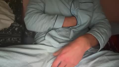 lovecoquin online show from November 17, 2025, 11:32 pm