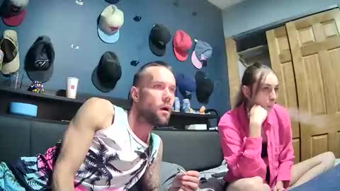 lovecoupleqc online show from October 21, 2025, 12:33 am