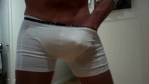 lovehairyone online show from February 24, 2025, 6:26 pm