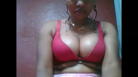 loveinlife750427 online show from November 27, 2025, 5:42 am