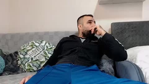 Snapshot of loveivat80 chatting on December 15, 2024, 9:24 am loveivat80 online show from December 15, 2024, 9:24 am