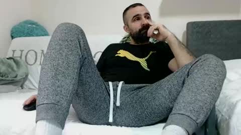 Snapshot of loveivat80 chatting on December 27, 2024, 9:17 am loveivat80 online show from December 27, 2024, 9:17 am